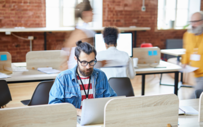 Pourquoi l’acoustique de vos bureaux est essentielle au bien-être et à la productivité de vos équipes